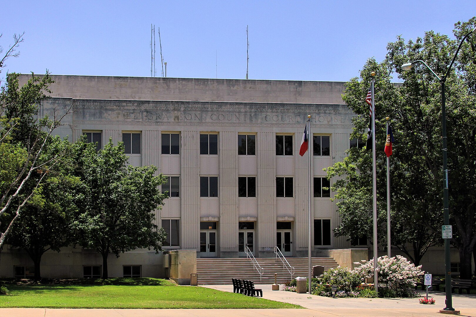 1620px-Grayson_county_tx_courthouse